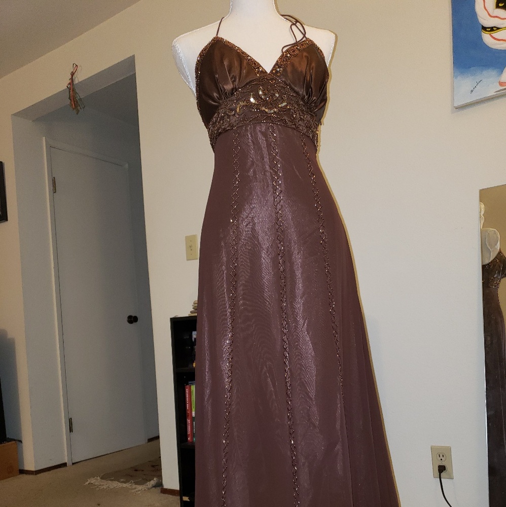 DRESS - Picture 3 of 4